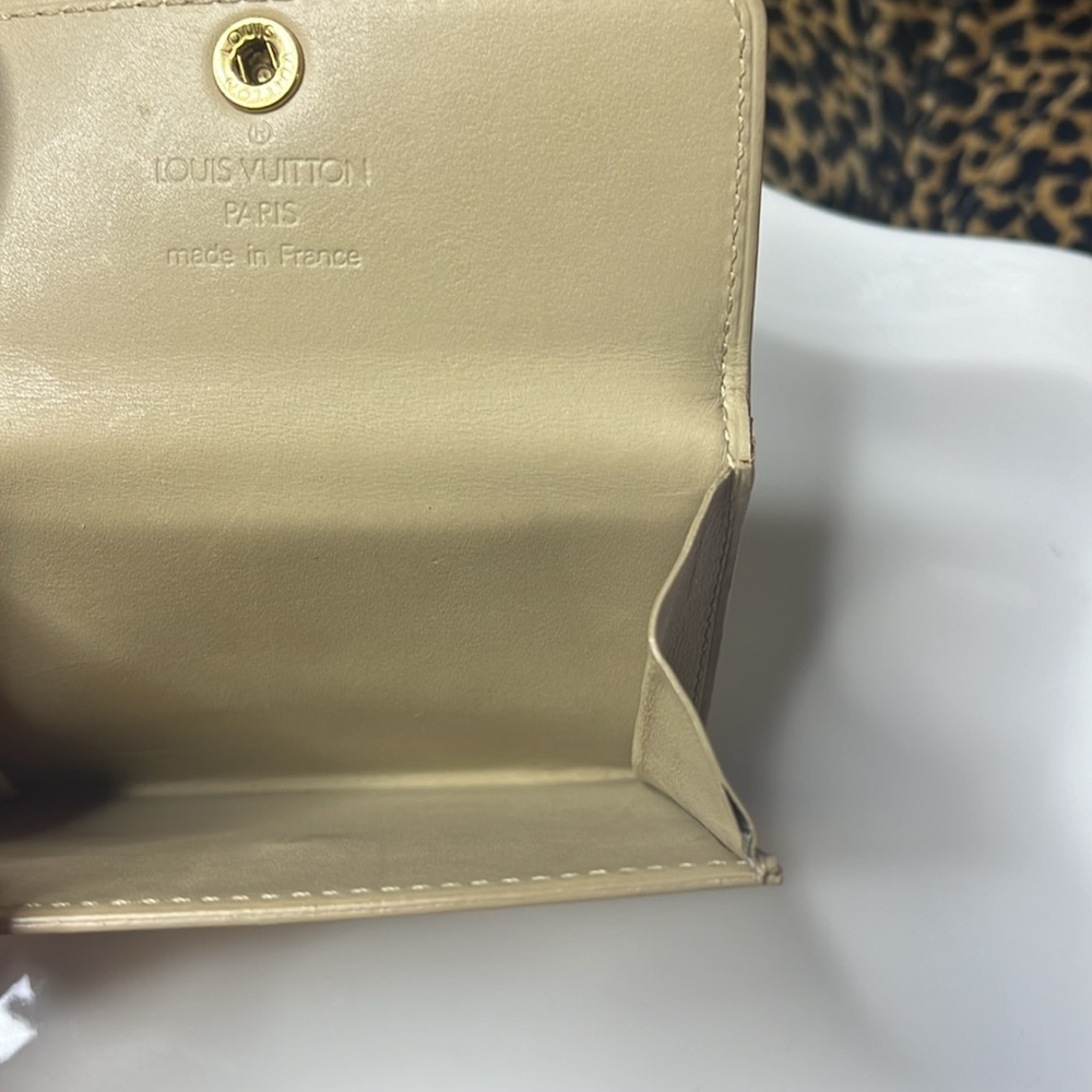 LOUIS VUITTON MONOGRAM VERNIS BILLFOLD WALLET - Picture 4 of 13